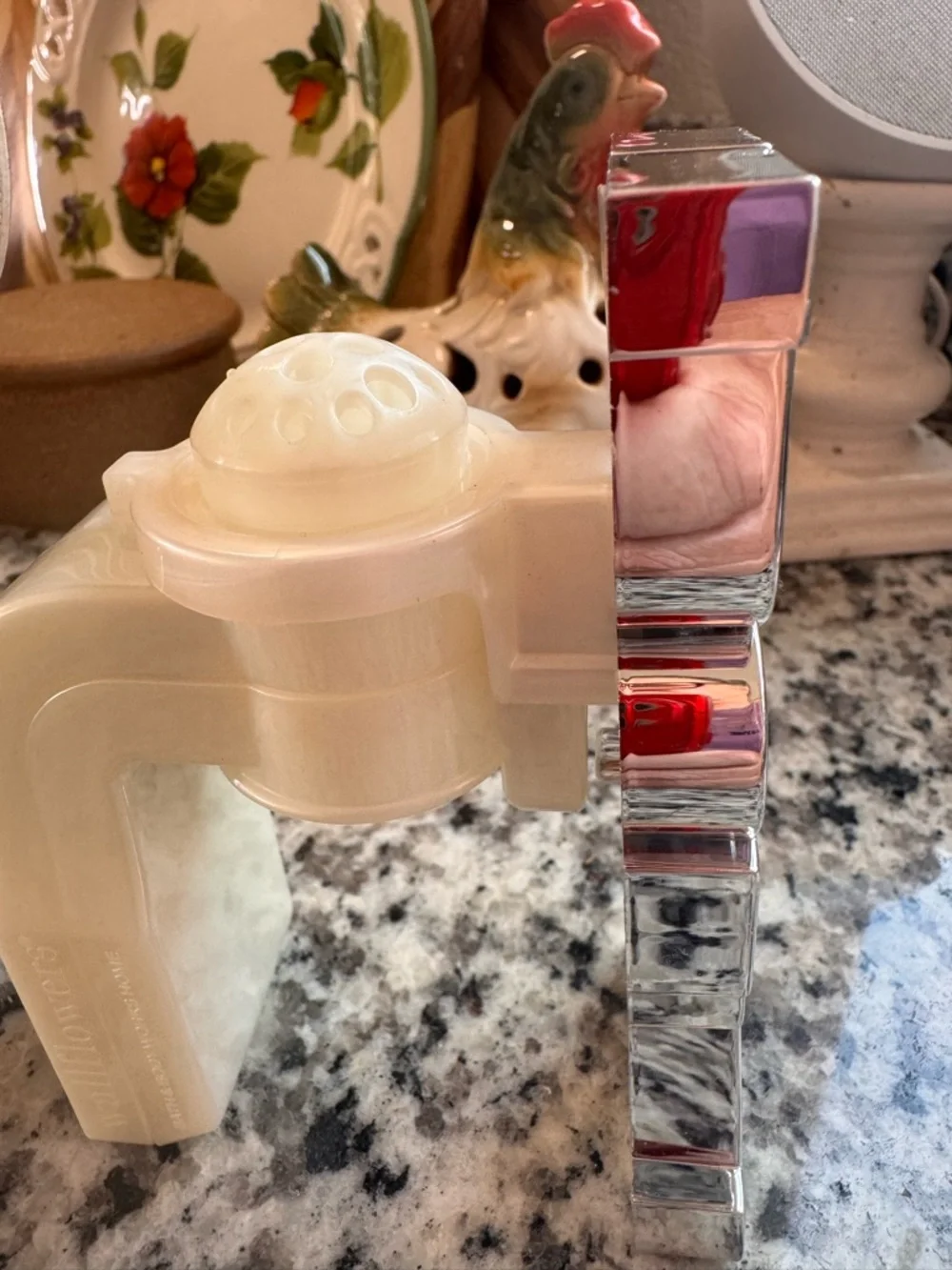 Bath & Body Works USA Red White Blue Wall Plug-In Nightlight - Picture 3 of 5